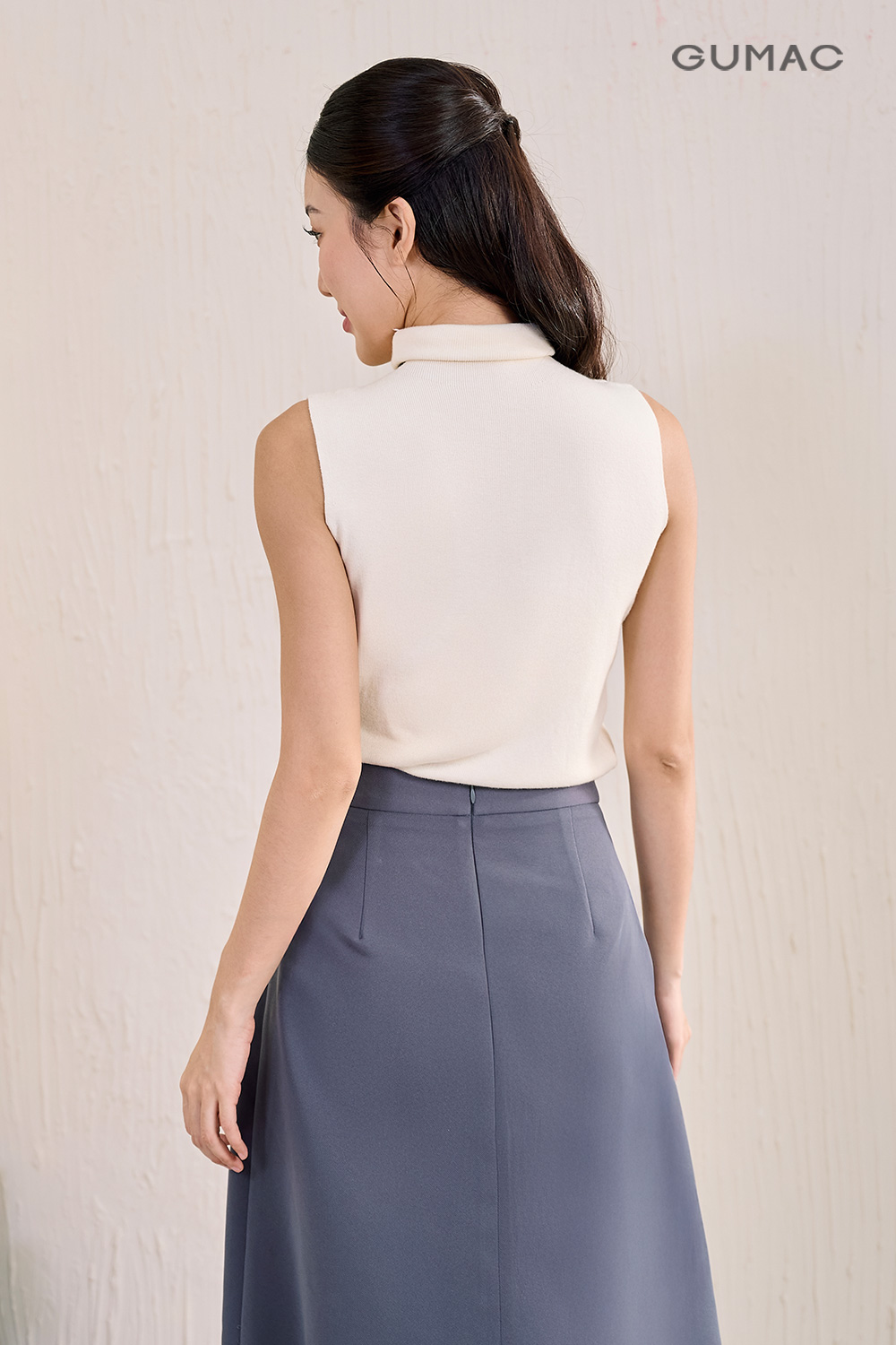 Áo dệt kim cổ lọ