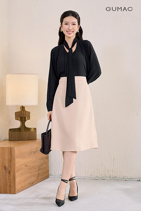 Áo kiểu xếp ly vai