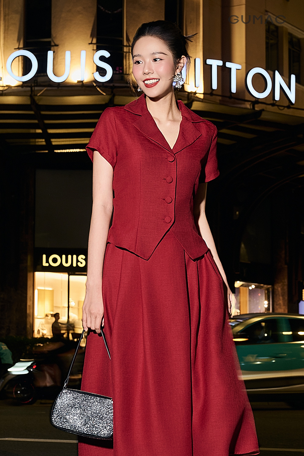 Áo kiểu cổ danton