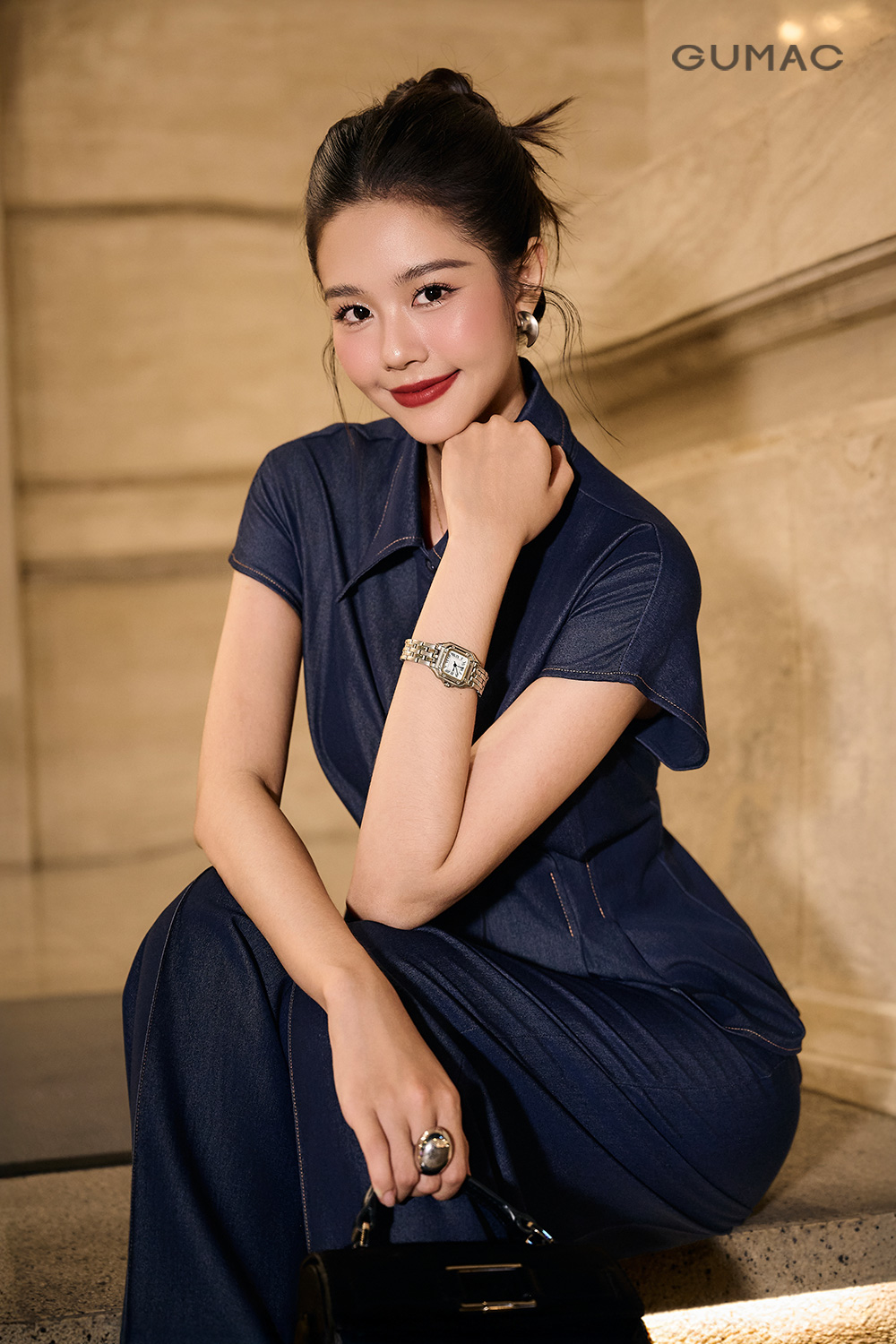 Áo tay liền xếp ly eo