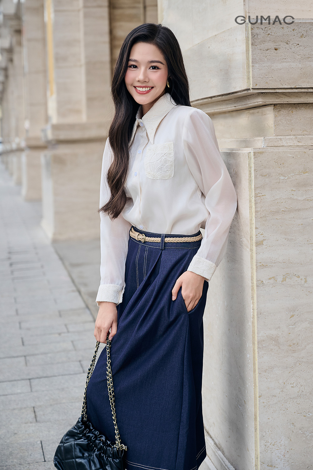 Áo sơ mi phối ren