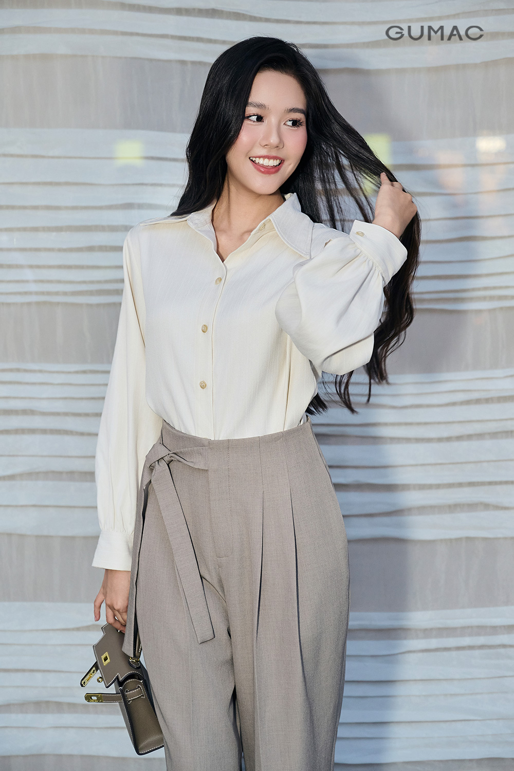 so mi trang nu cong so