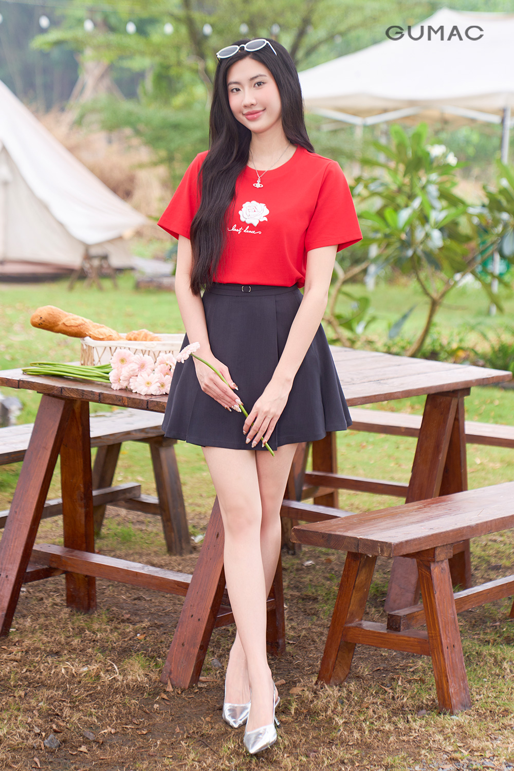 áo thun nữ size lớn với chân váy