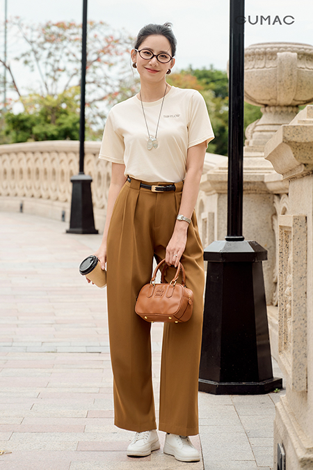 Áo thun thêu chữ art