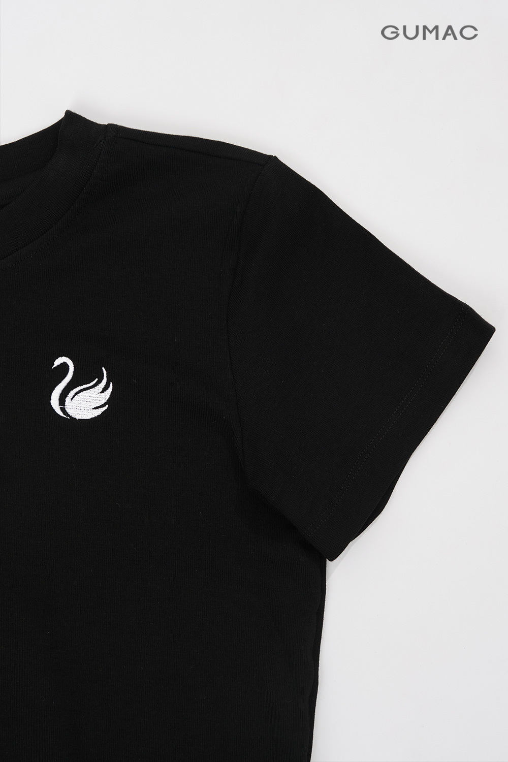 Áo thun kiểu thêu logo