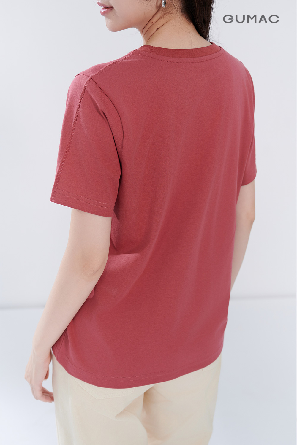 Áo thun in dập phồng