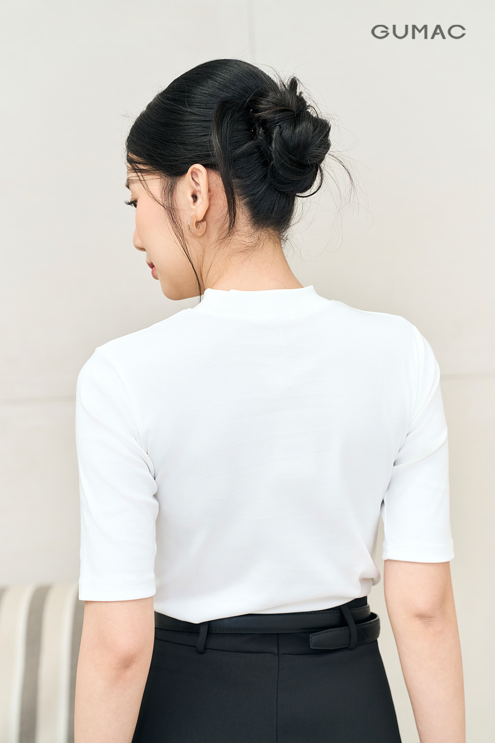 Áo cổ lọ tay lửng