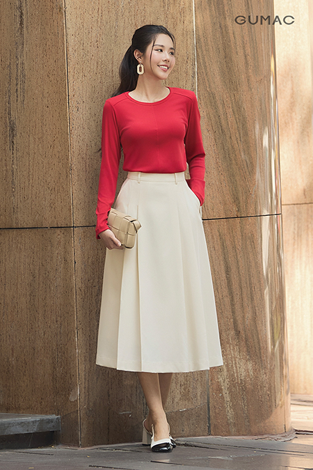 Áo thun may viền lé