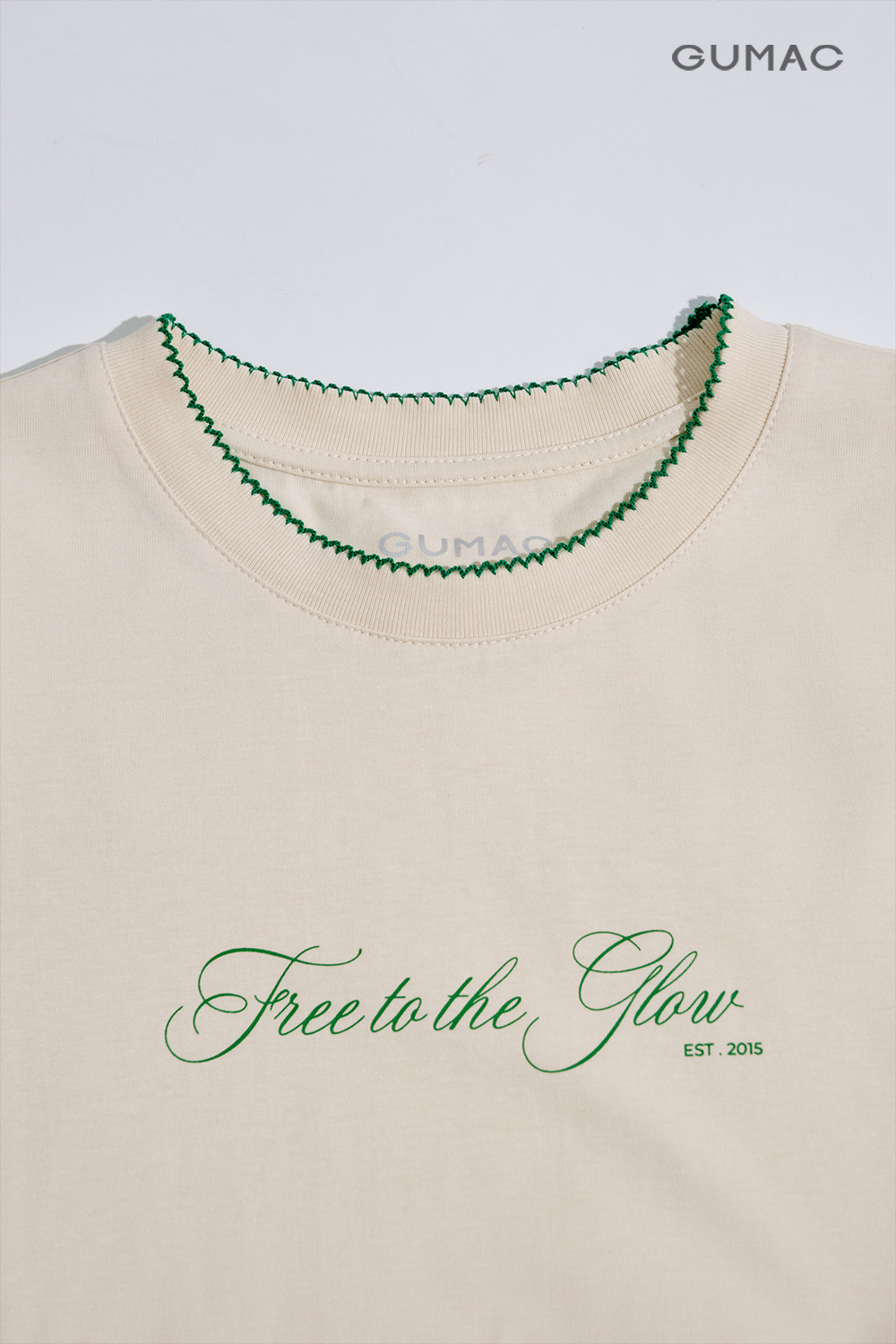 Áo thun viền cổ art