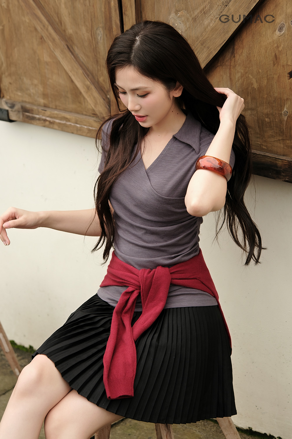 AT Ôm-ngắn