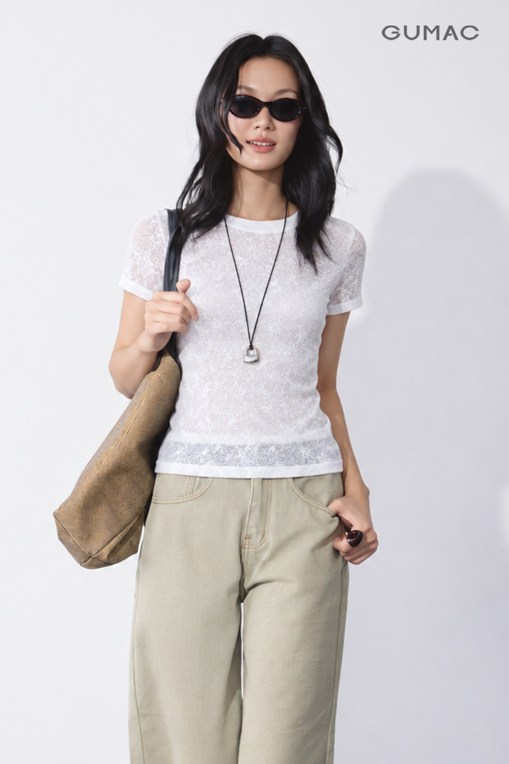 AT Ôm-ngắn