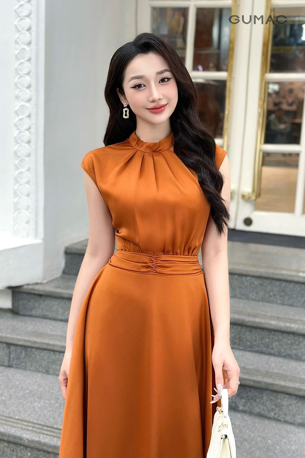 vay dam cong so chat lieu satin