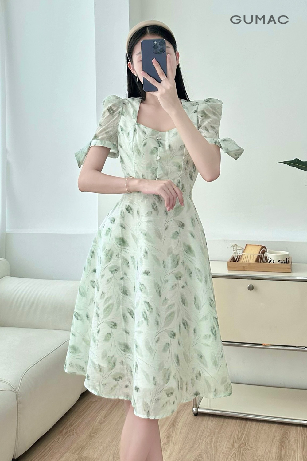 tuoi hoi hop mau gi khi di du lich