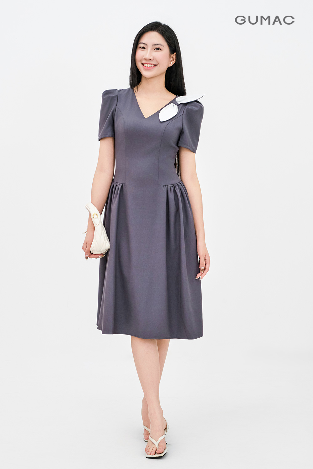 trang phuc di choi 8/3 cho nu voi dam xoe