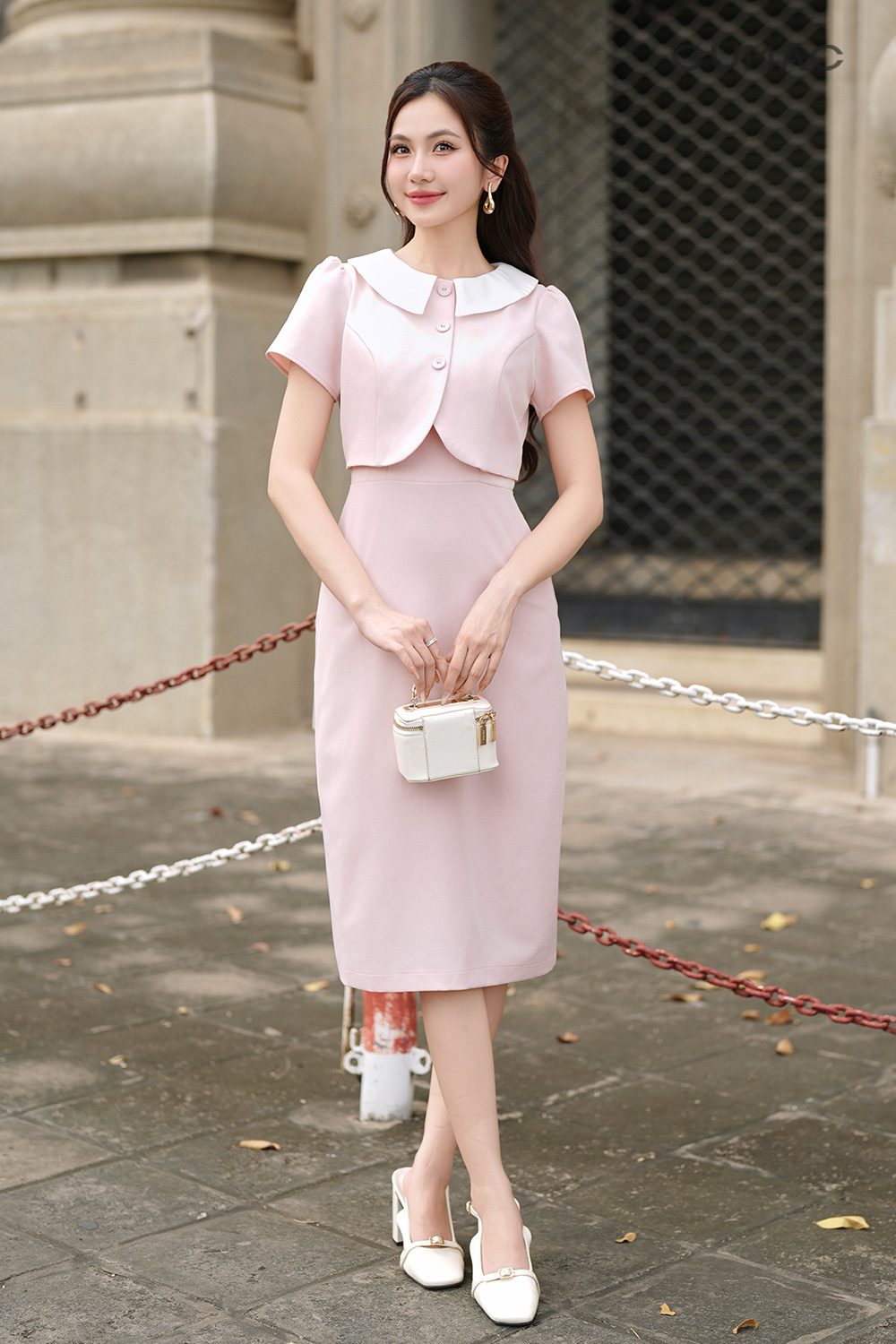 đầm dạ hội màu hồng pastel nguoi so huu lan da trang