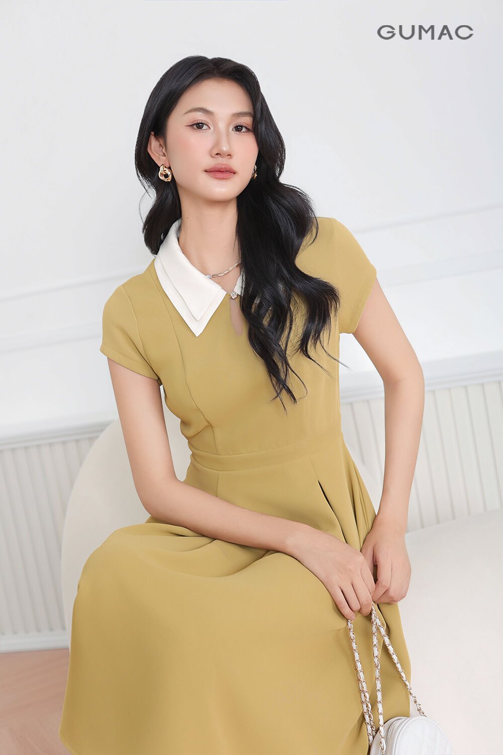 Đầm A lá cổ đôi