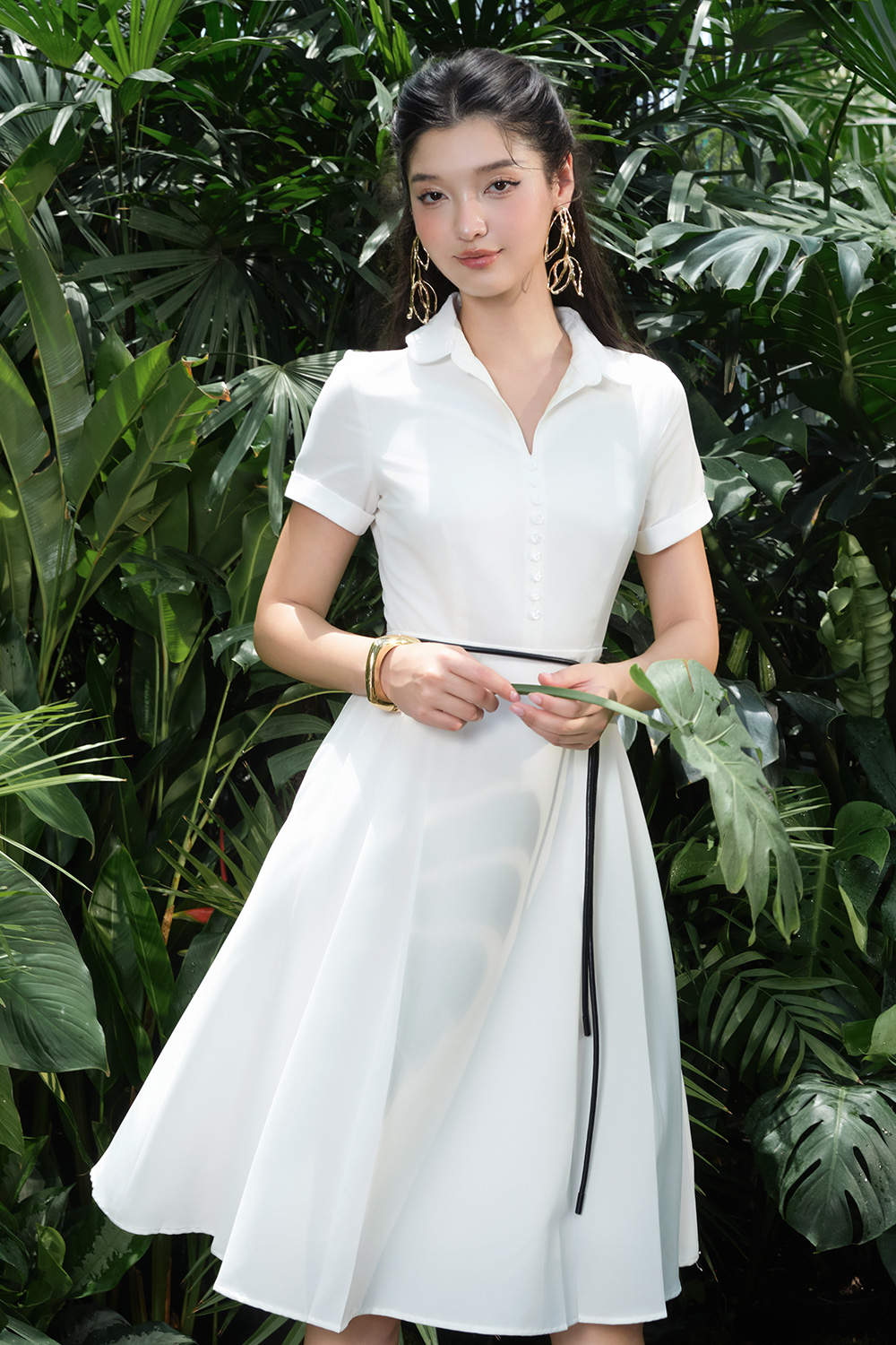 chup anh concept nang tho trong rung tho mong