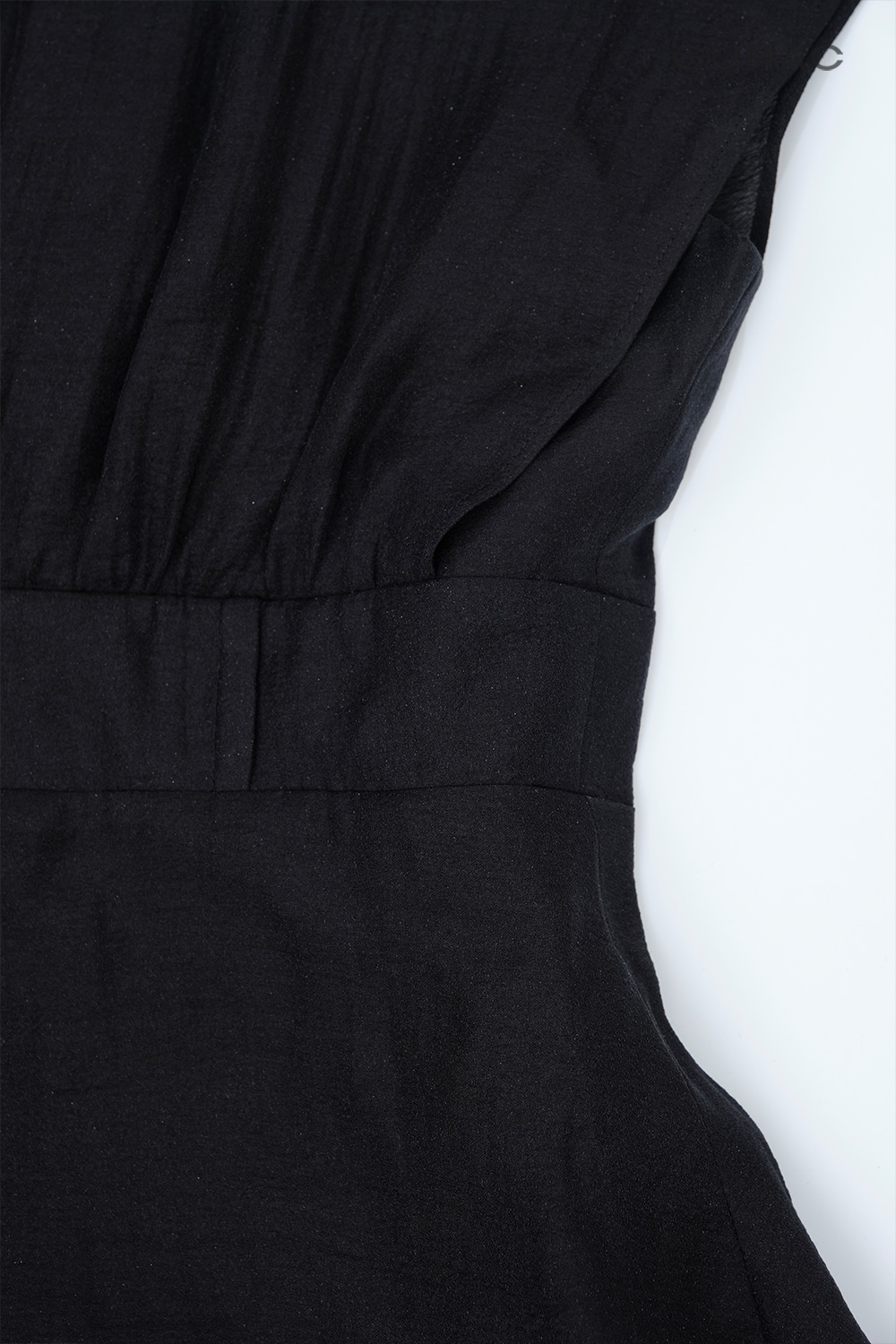 Đầm xòe tay liền