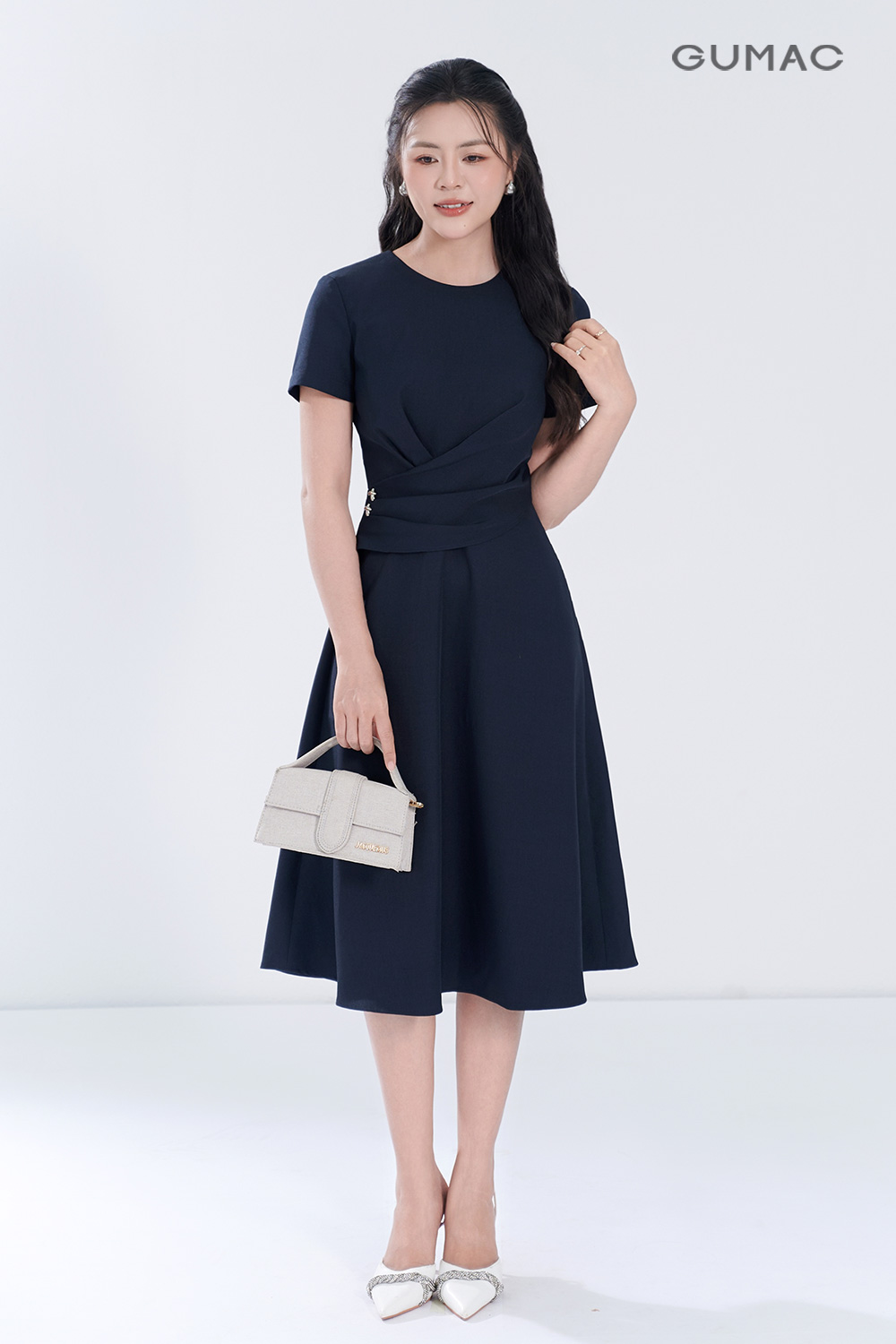 Đầm A xếp ly eo