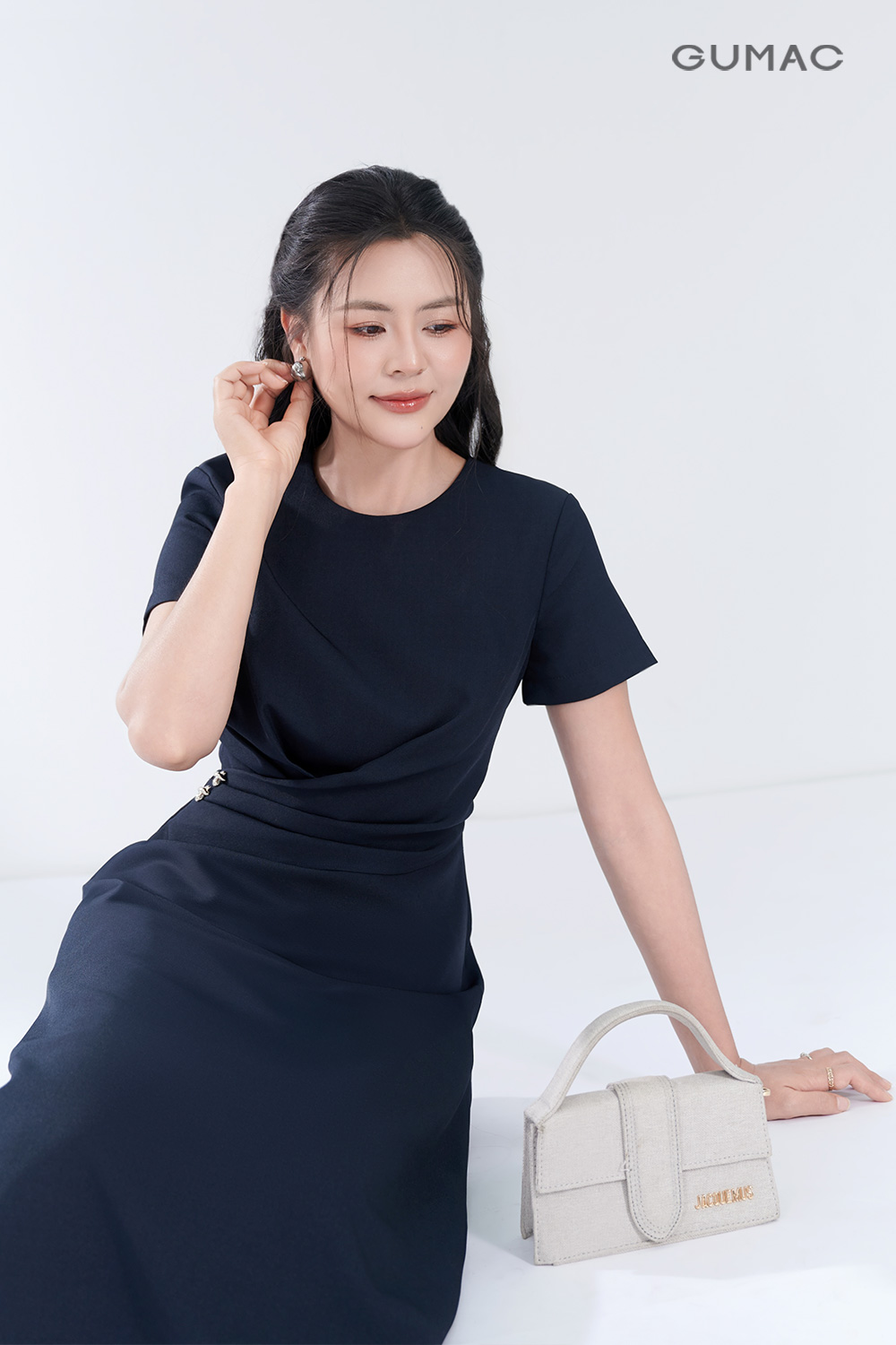 Đầm A xếp ly eo