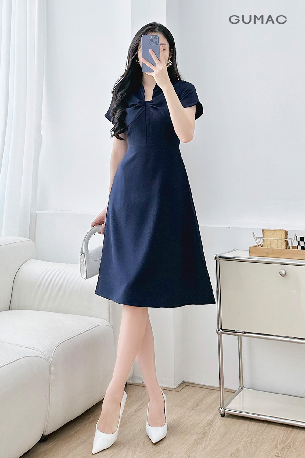 Đầm kiểu nhún ngực