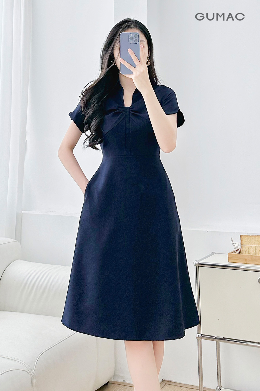 Đầm kiểu nhún ngực