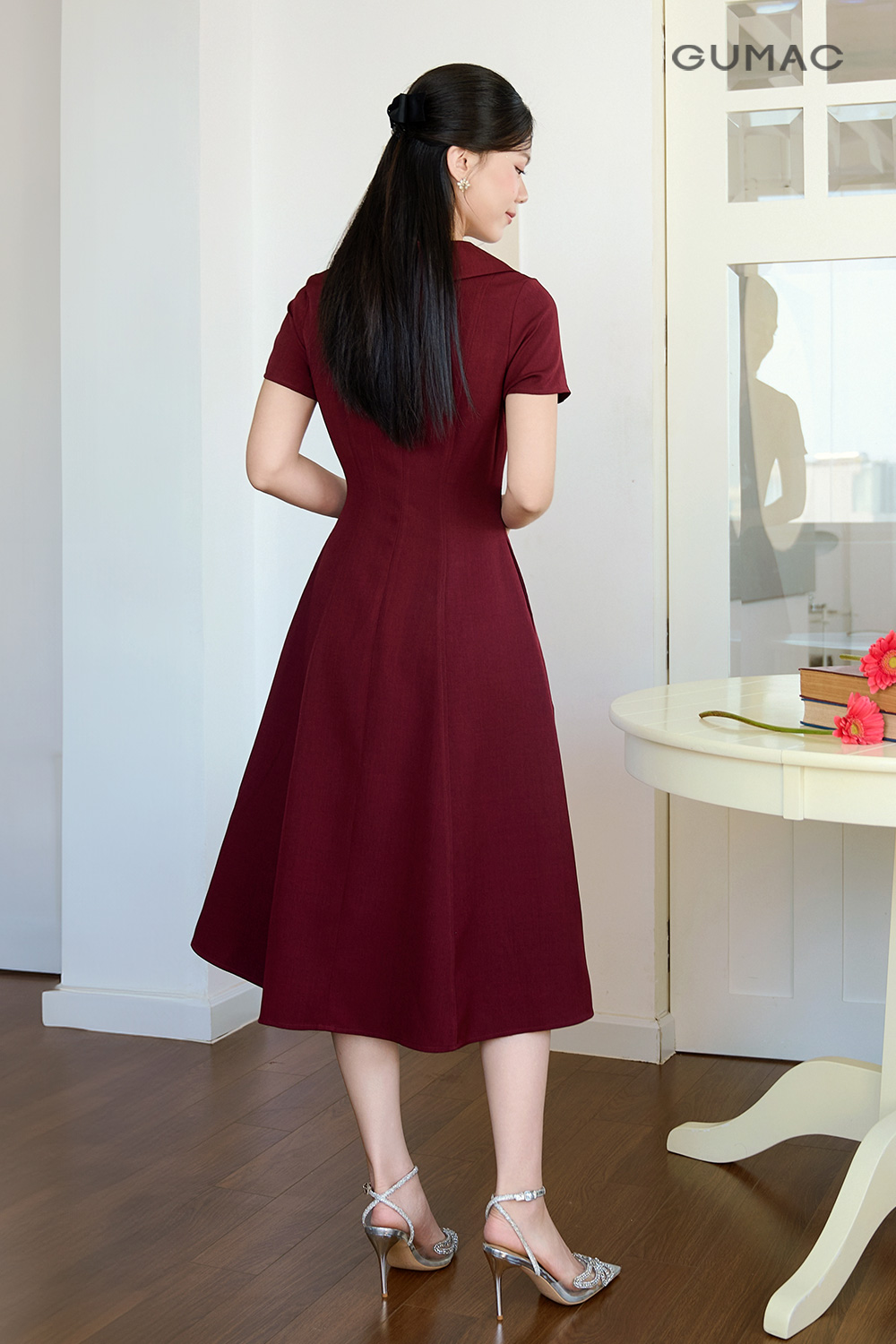 Đầm A xòe tay ngắn