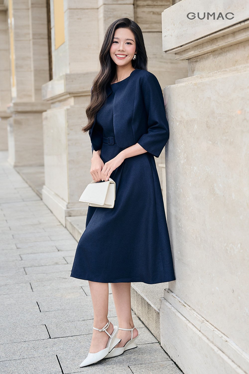 Đầm A khoác tay lỡ