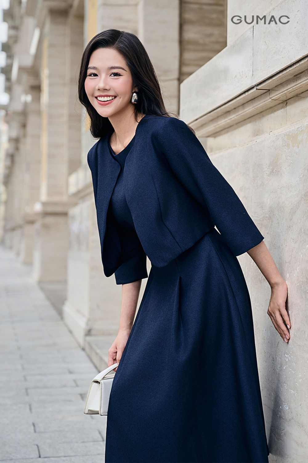 Đầm A khoác tay lỡ