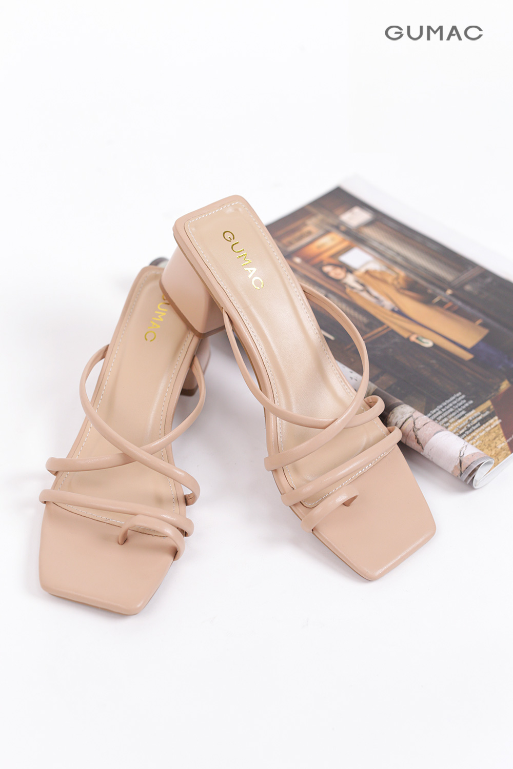 Dép sandal xỏ ngón