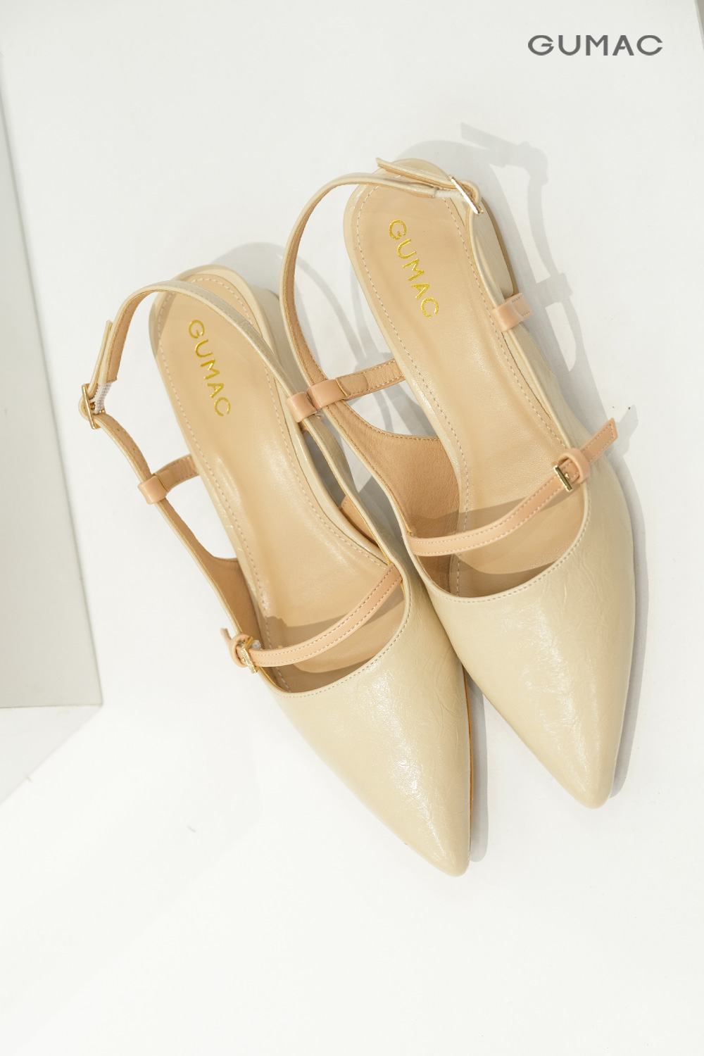 Giày cao gót phối khóa