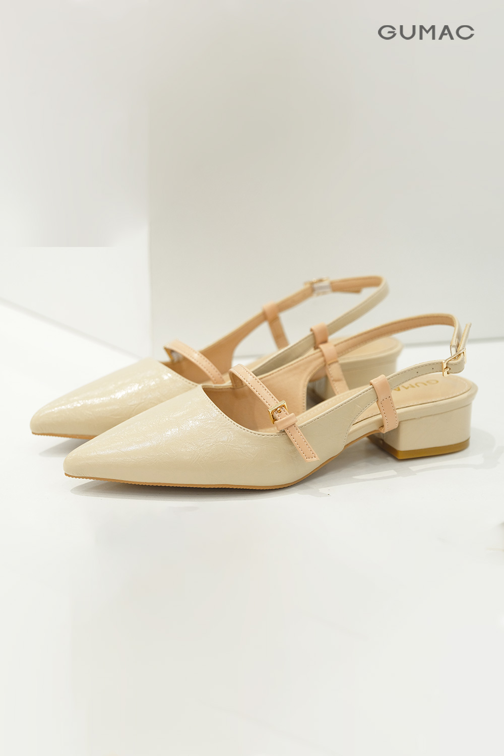 Giày cao gót phối khóa