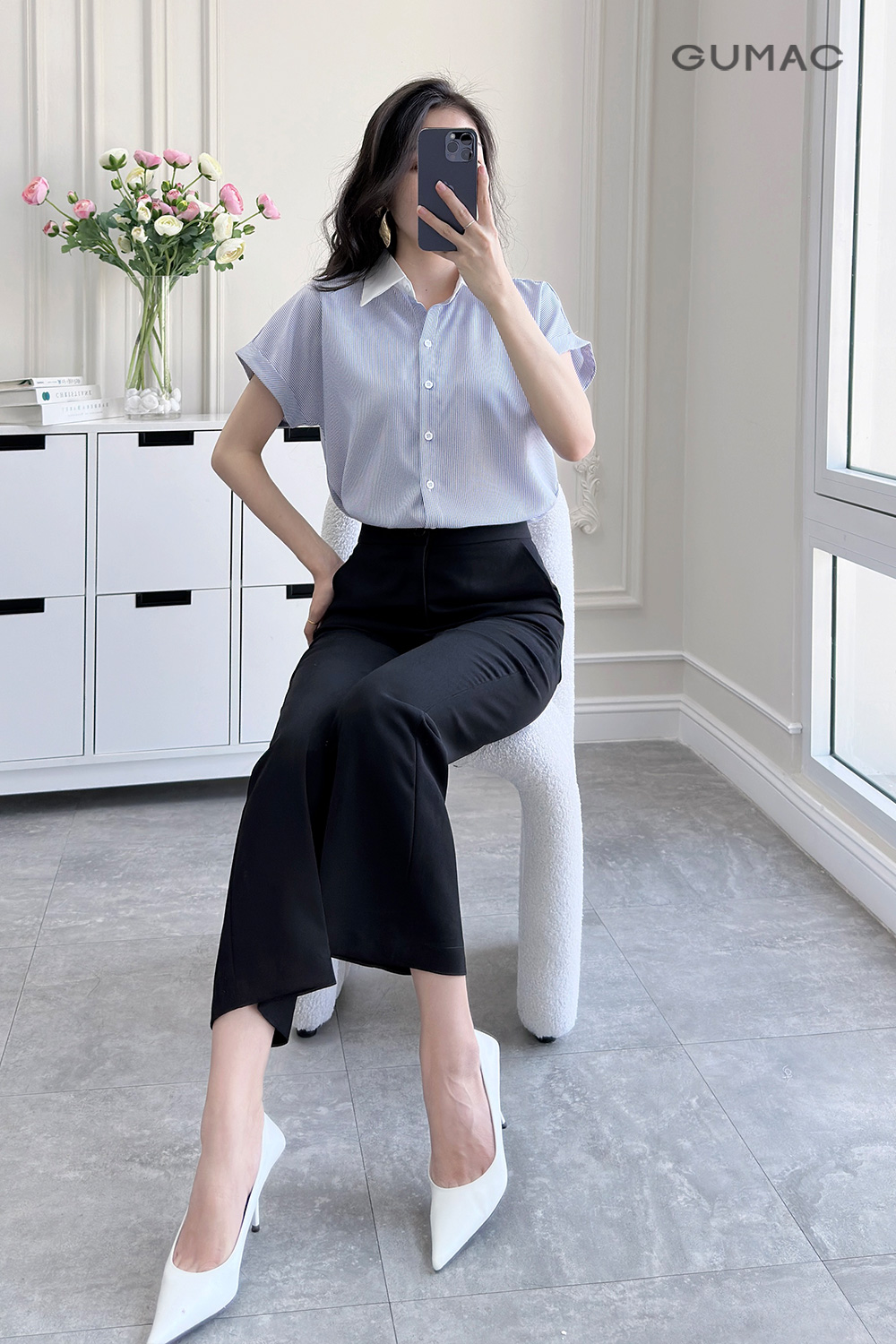 Màu xanh da trời kết hợp với màu gì