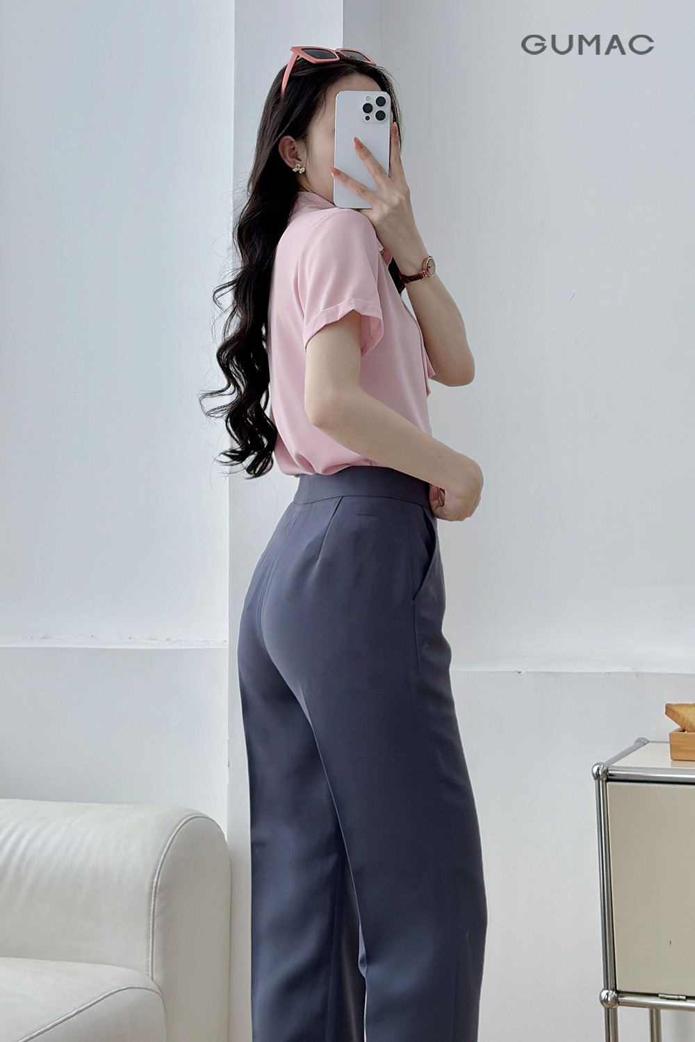 Áo sơ mi xếp ly ngực