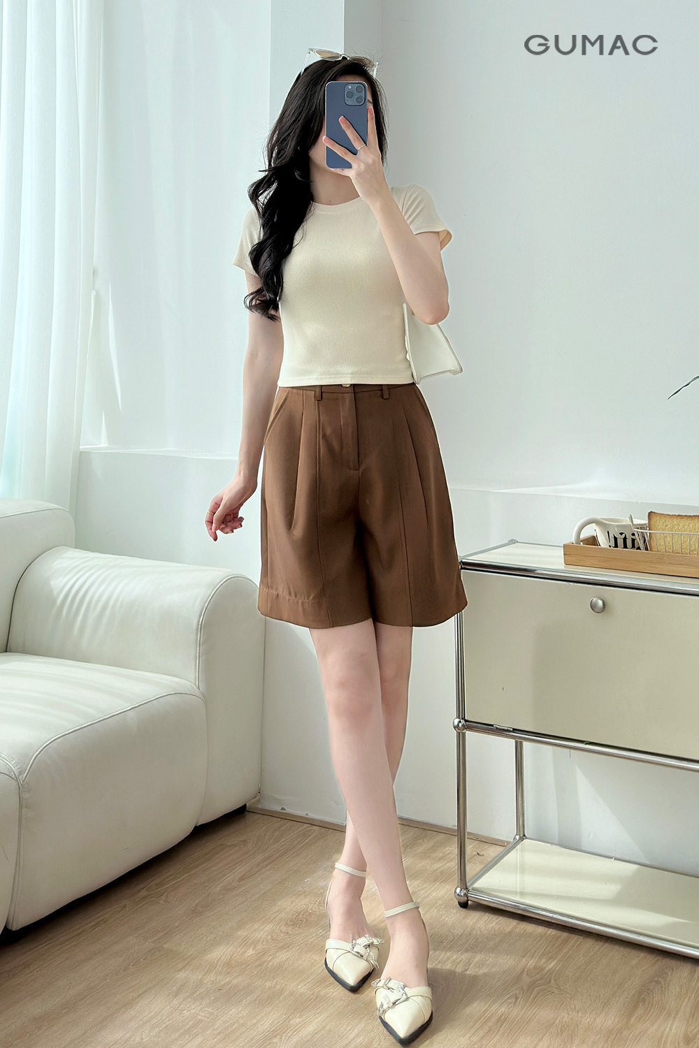 ao thun gan slimfit phoi quan short ca tinh