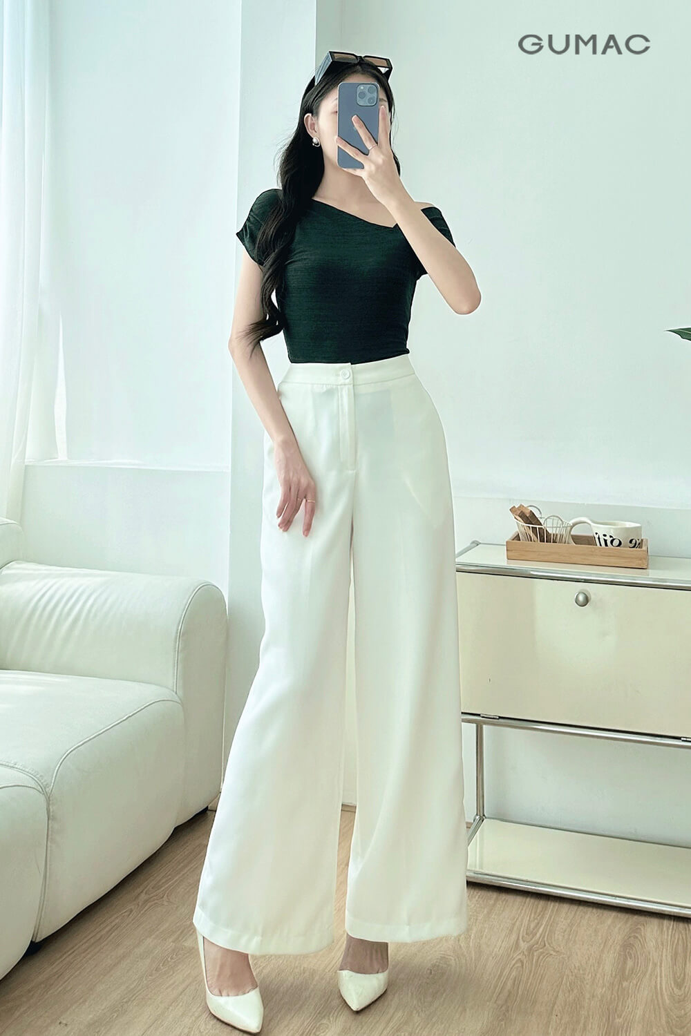 Áo thun kiểu cổ lệch