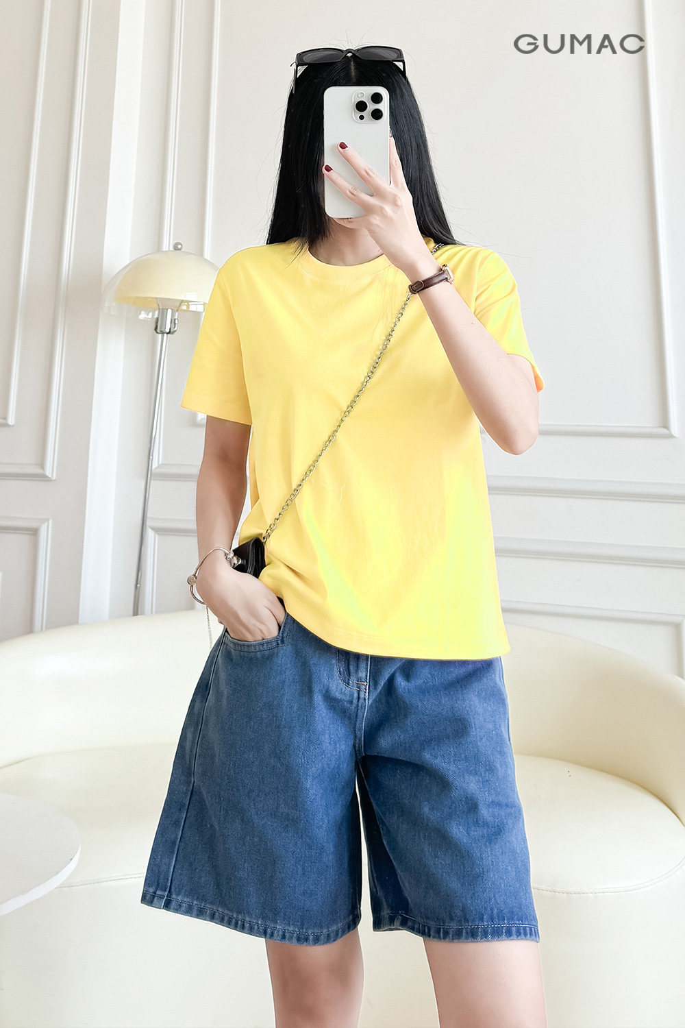 ao thun tron co ban mix cung quan jean lung