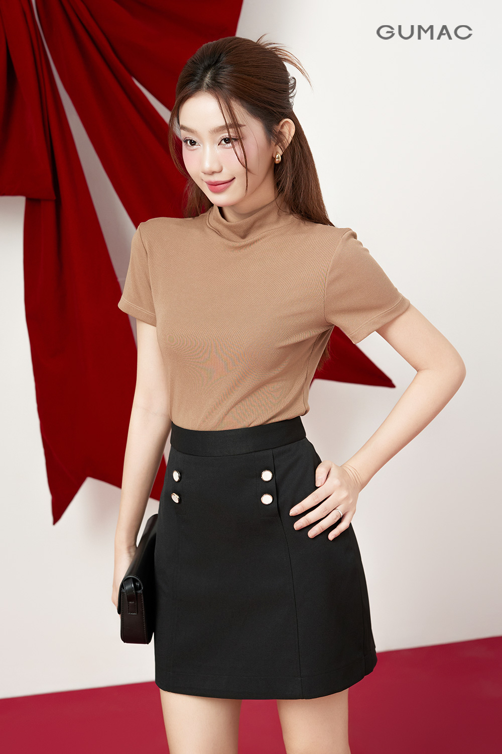 Áo cổ lọ tay ngắn