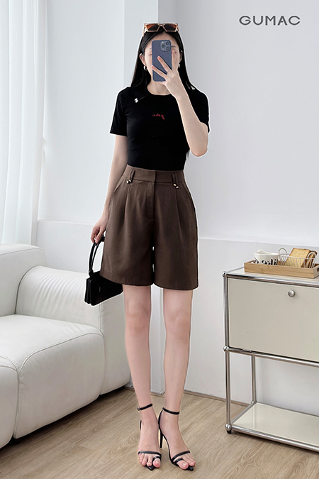 Áo thun xẻ đính nơ