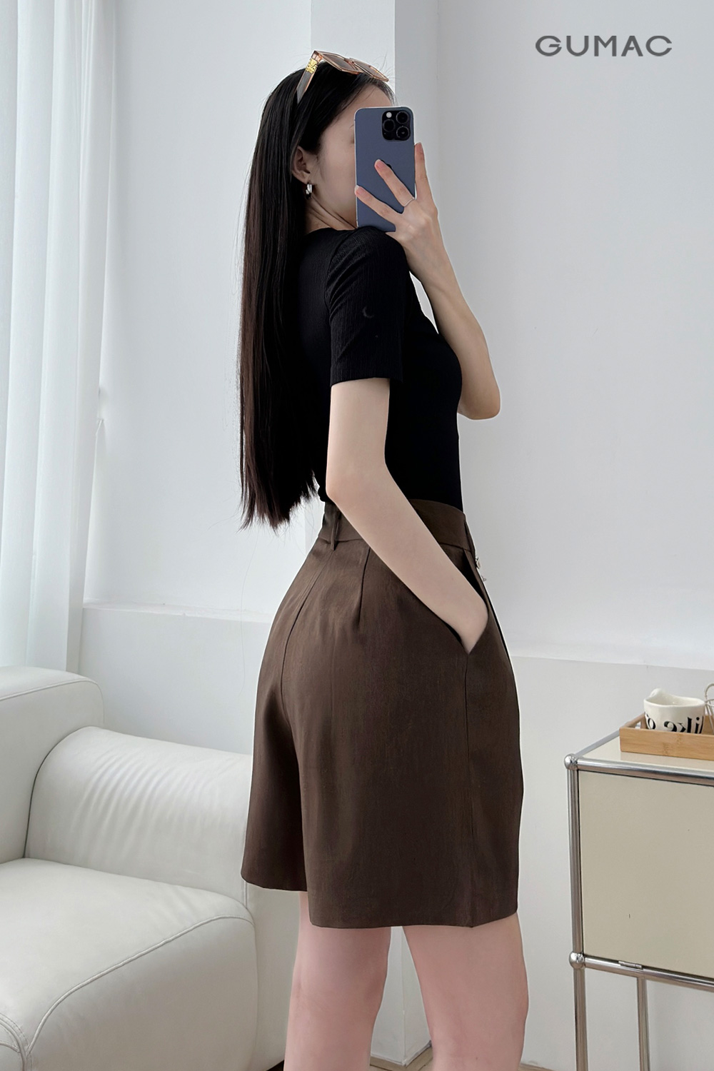 Áo thun xẻ đính nơ