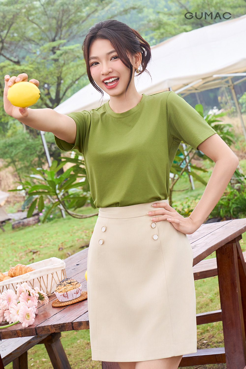 Canh Dần sinh nam 2010 hop mau xanh la