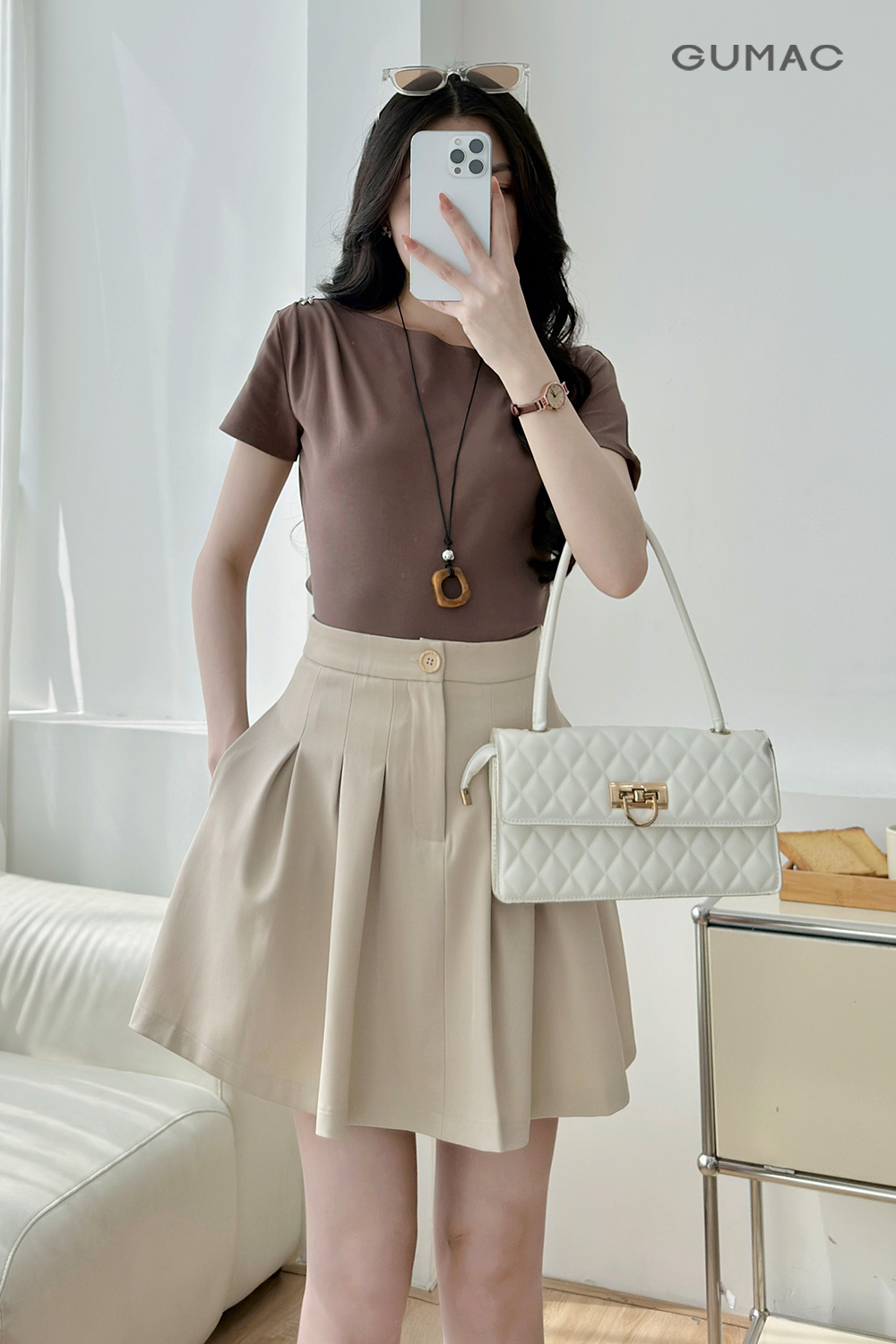 Áo thun xếp ly vai