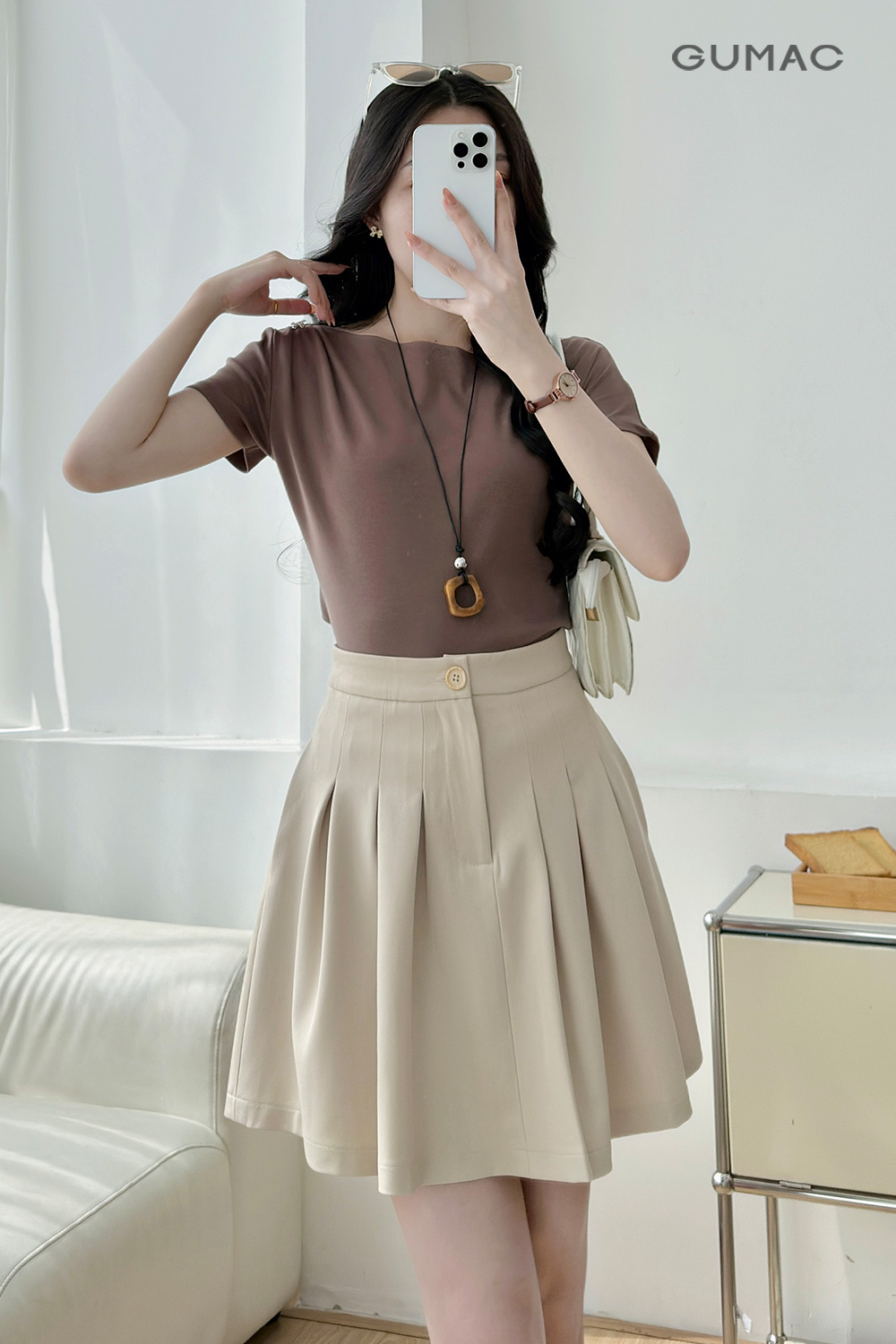 Áo thun xếp ly vai