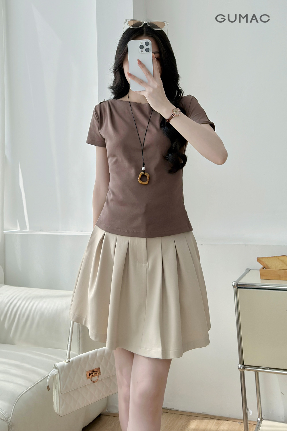 Áo thun xếp ly vai