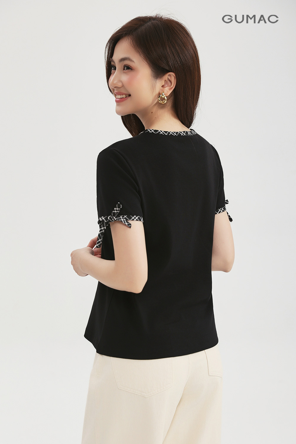 Áo thun phối viền sọc