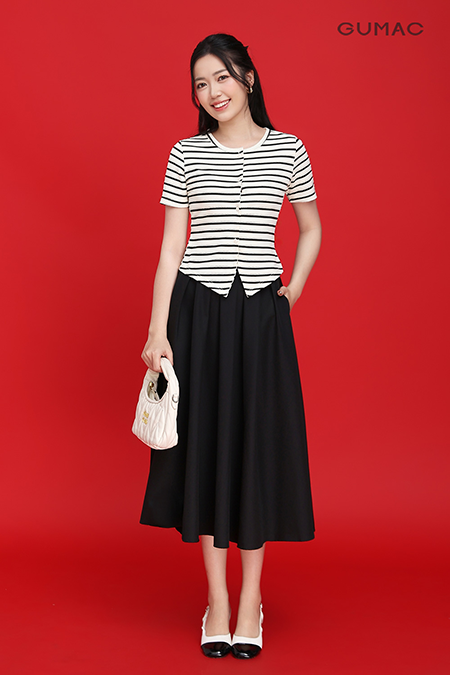 Áo cổ tròn xẻ lai V