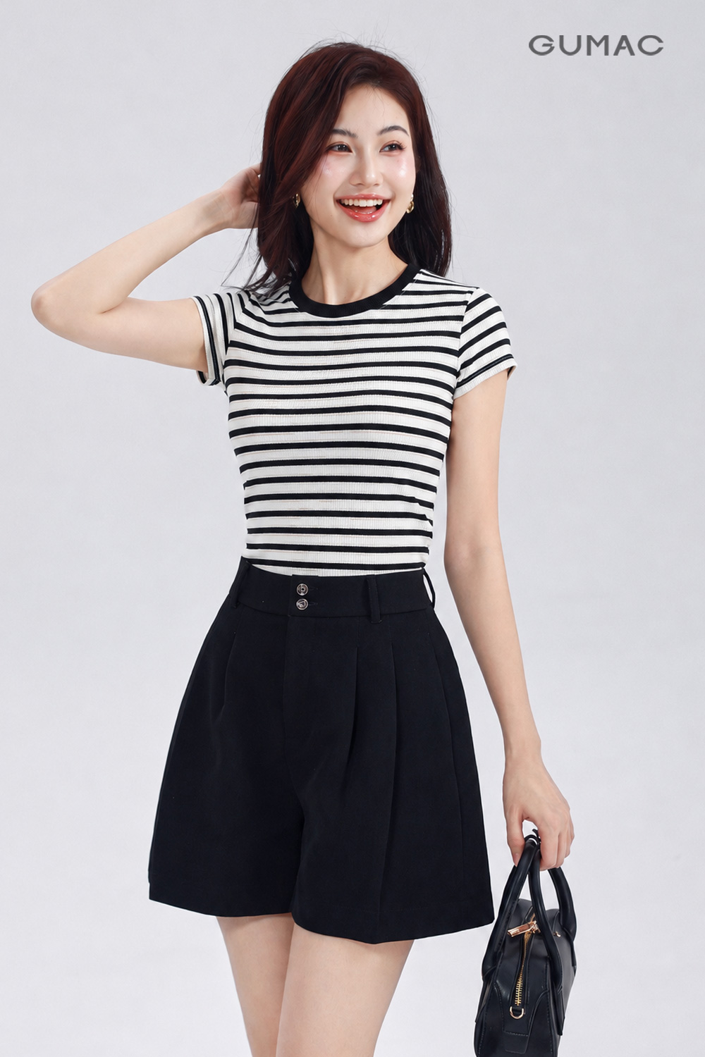 AT Ôm-ngắn