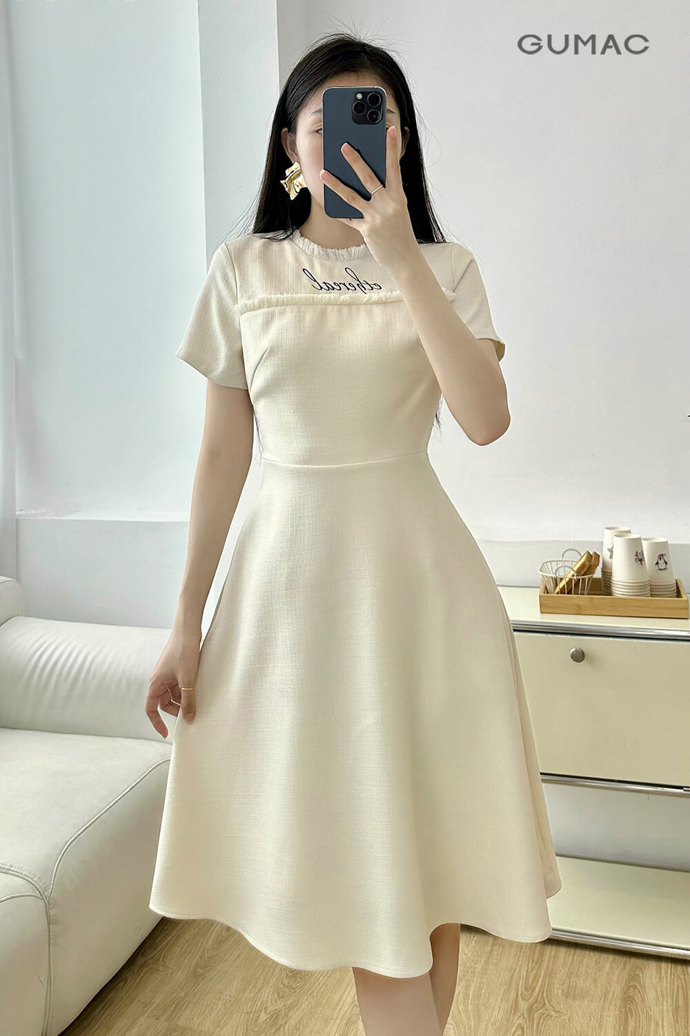 ao dam cong so mau kem