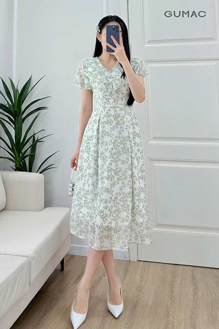 Đầm A cổ bèo