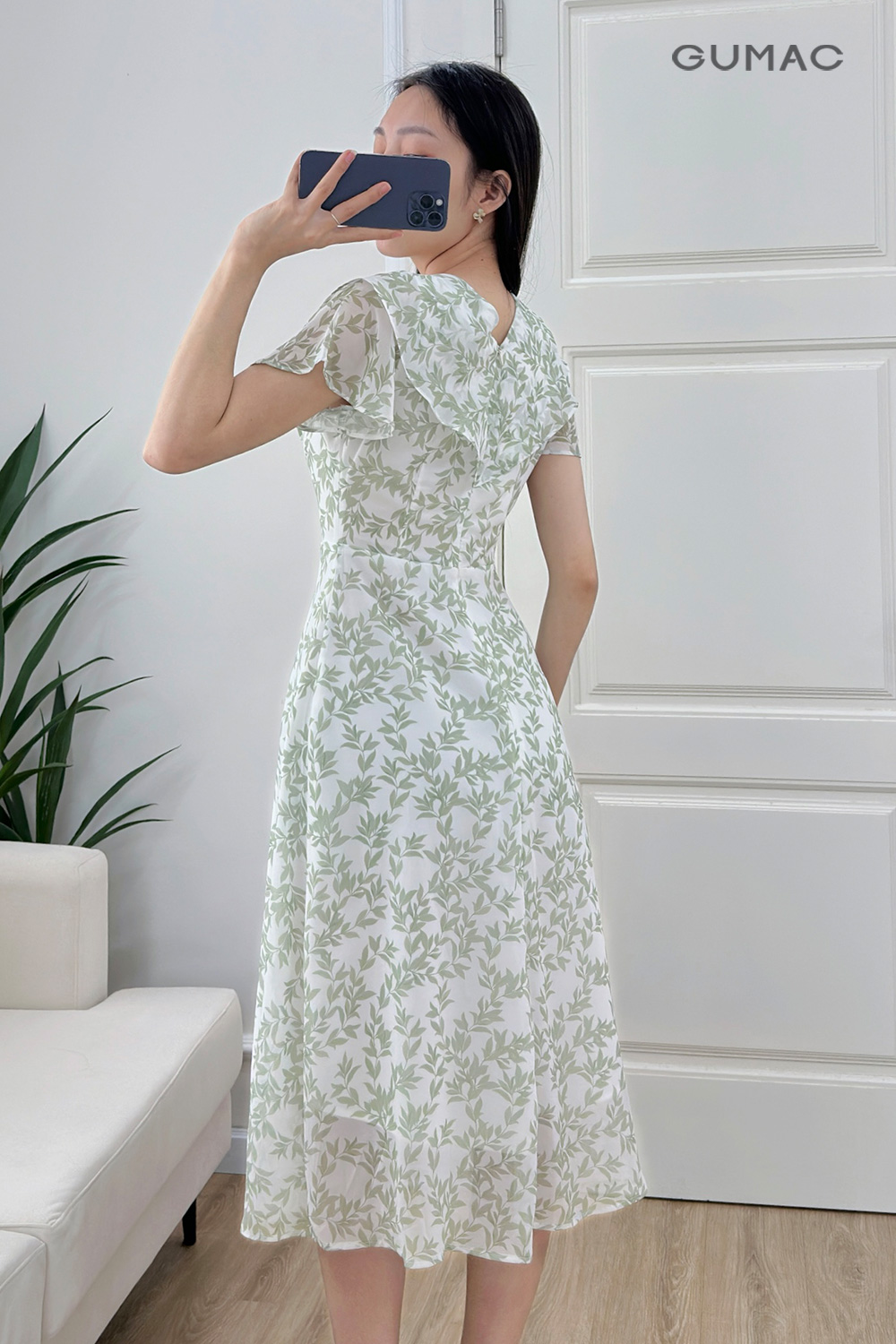 Đầm A cổ bèo